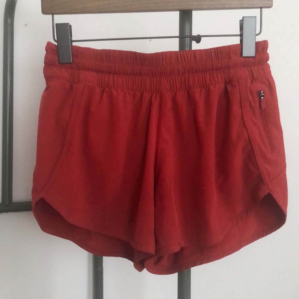 Lululemon Tracker Running Shorts 4”
